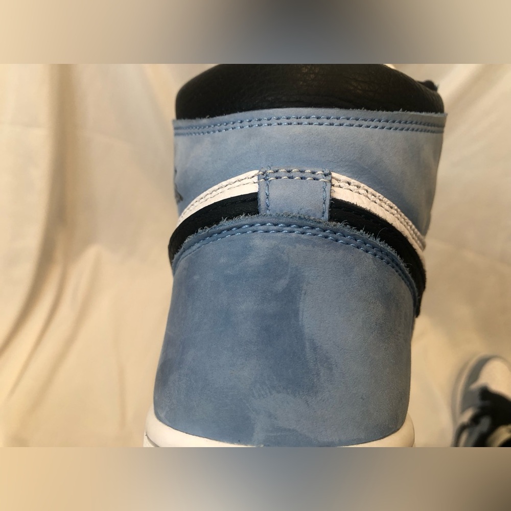 Jordan 1 High University Blue— Size 9 - Picture 8 of 16